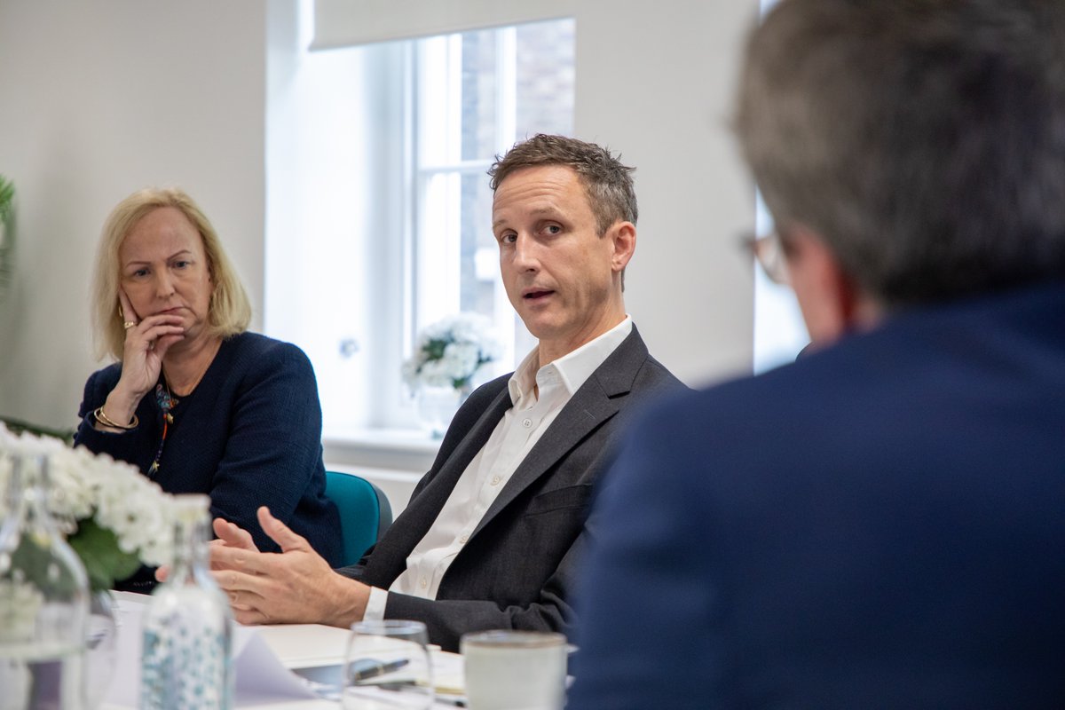 iNHouseComms's tweet image. A fascinating discussion today with the Director General of the Industrial Strategy, Sam Lister. Our iNSights roundtables help build new partnerships and deliver valuable intelligence to shape client strategies. We love hosting them!