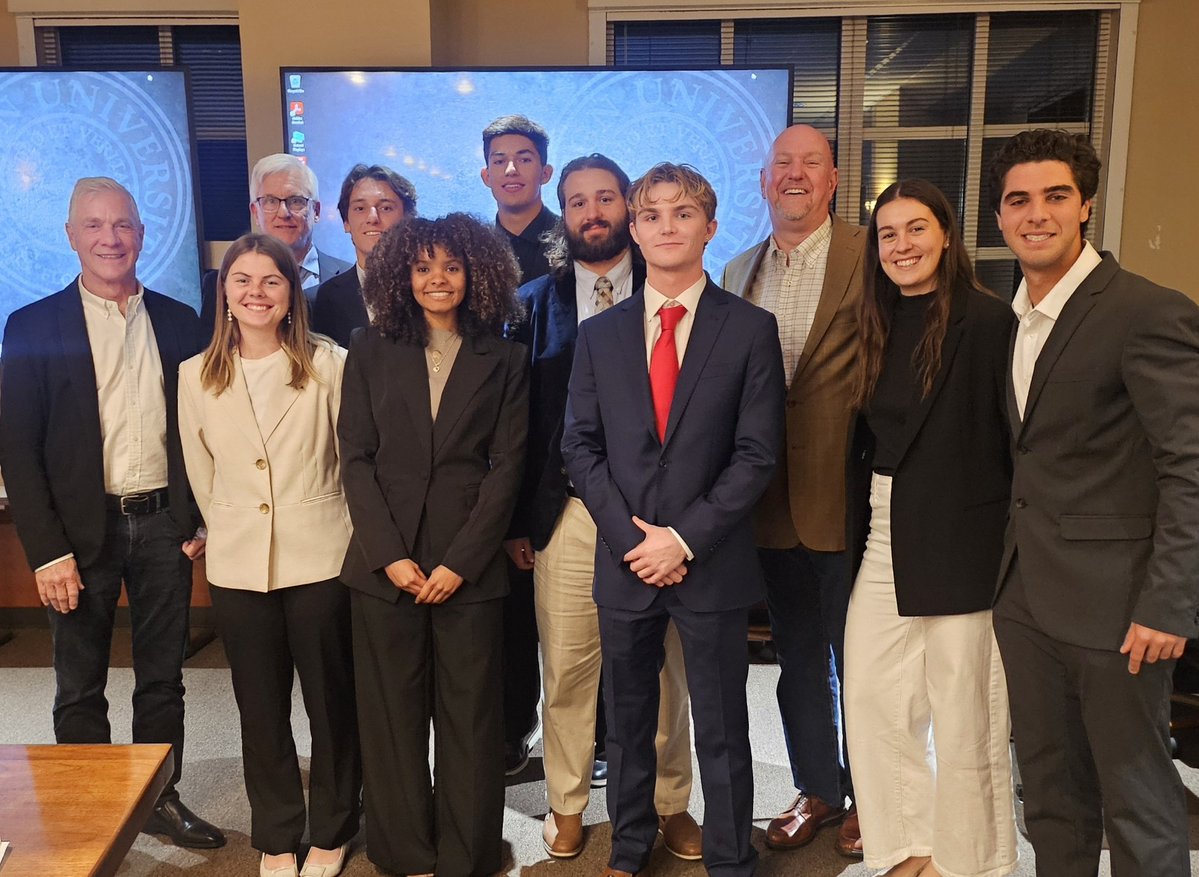 StetsonU's tweet image. Congratulations to our students in the School of Business of Administration, earning national recognition for our hands-on experiential learning programs!
Read More: bit.ly/4lRbW4n
#GoHatters | #StetsonU