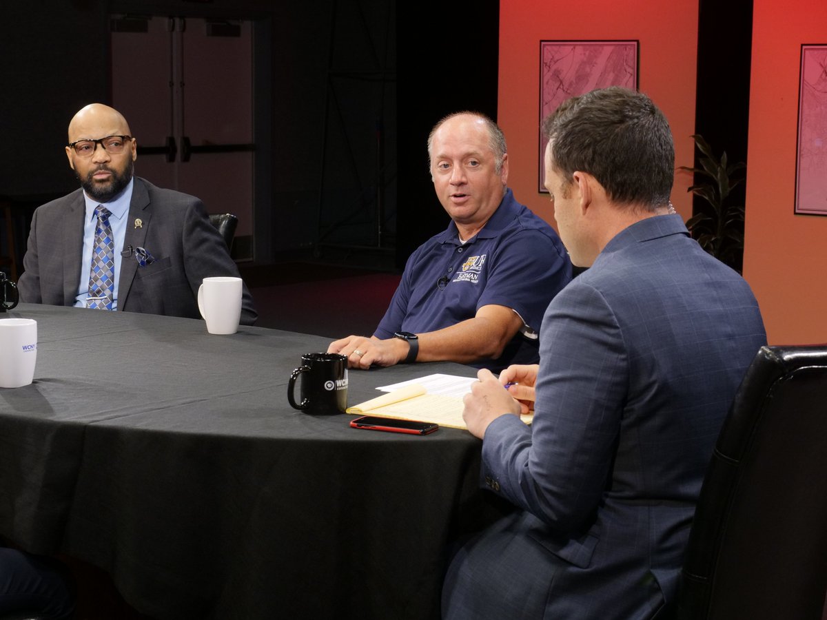 WCNYPBS's tweet image. Don't miss this month's edition of #CONNECTNY: The State of Dental Care featuring experts from NYDHA, @EastmanDental, @BassettNetwork, @FLCHFPED & @NYSDentalAssn.
Watch Monday, July 28 at 9 p.m. on WCNY-TV.
@CapPressRoom
@poozer87
#WCNY #PBS #CNY #CONNECT #NY #DentalCare