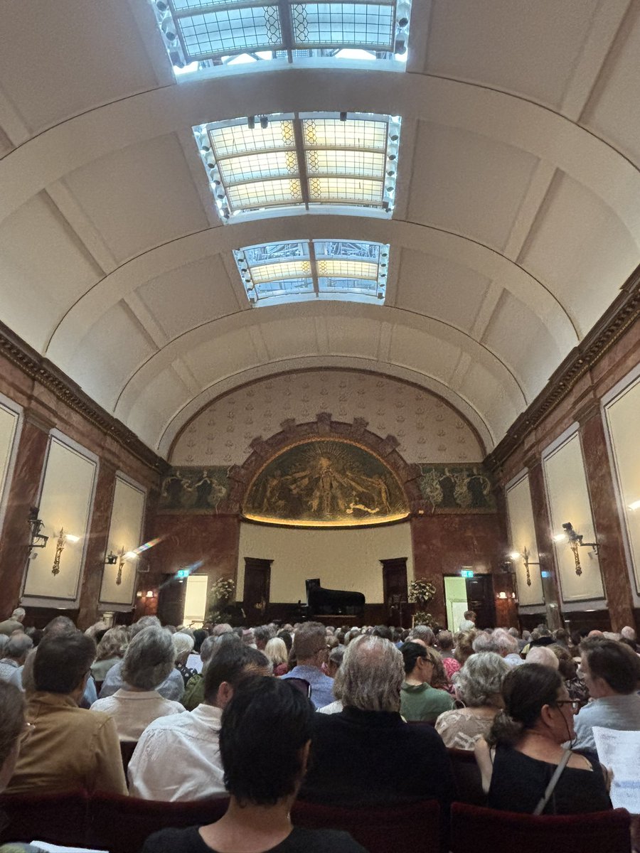 KarenPollock100's tweet image. What a privilege to celebrate this incredible woman on her 100th birthday. And to listen to such beautiful music, much of it performed by her talented family.
Happy 100th birthday Anita!
@HolocaustUK @wigmore_hall