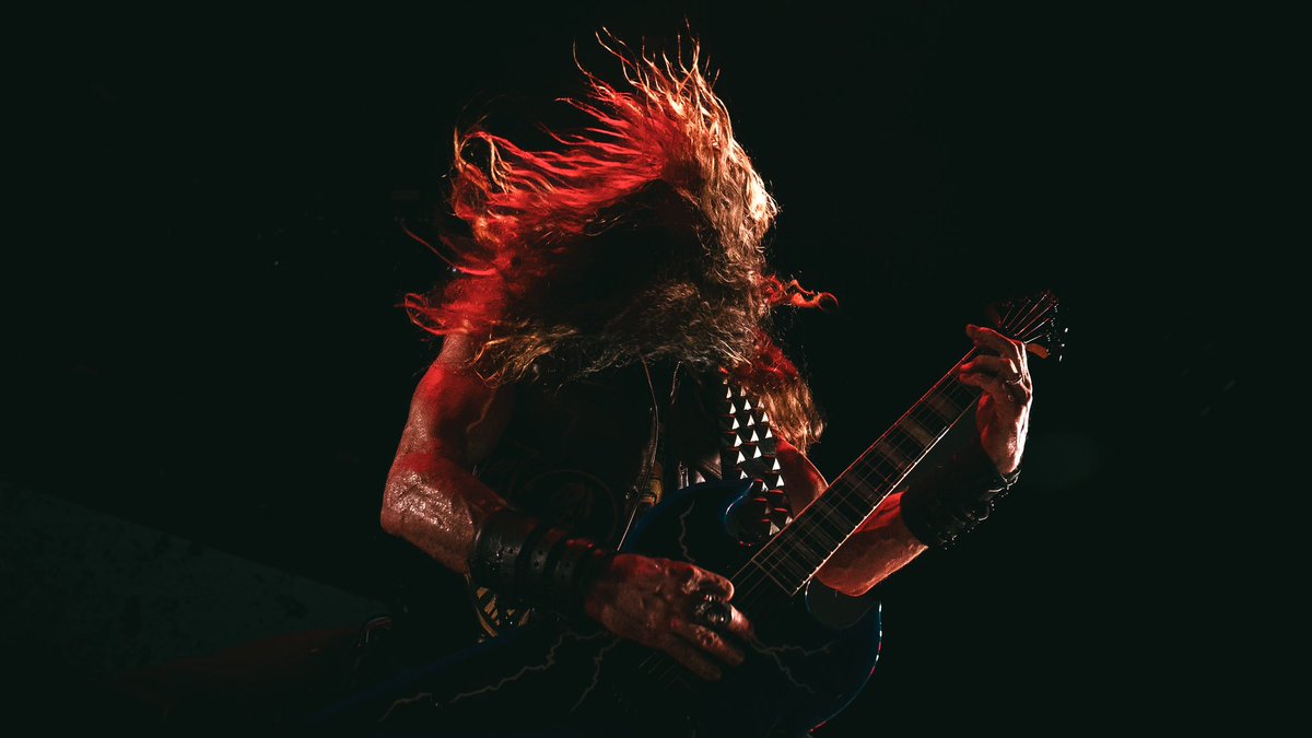 Pantera's tweet image. Pictures from the first show of the Heaviest Tour of the Summer. You didn’t disappoint #Pittsburgh! See you in a few hours, #detroit
📷: @metaldavemedia
The Heaviest Tour of the Summer
Get tickets & VIP: Pantera.com/tour