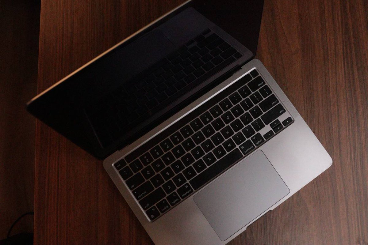 checkdsgn's tweet image. 🚨 DESAPEGO 🚨
MacBook Pro 2020
13"
1TB de ssd / 16gb de ram
Chip M1
Praticamente intacto, com pequenas marcas de uso nos cantos
R$ 7.000 (frete incluso)