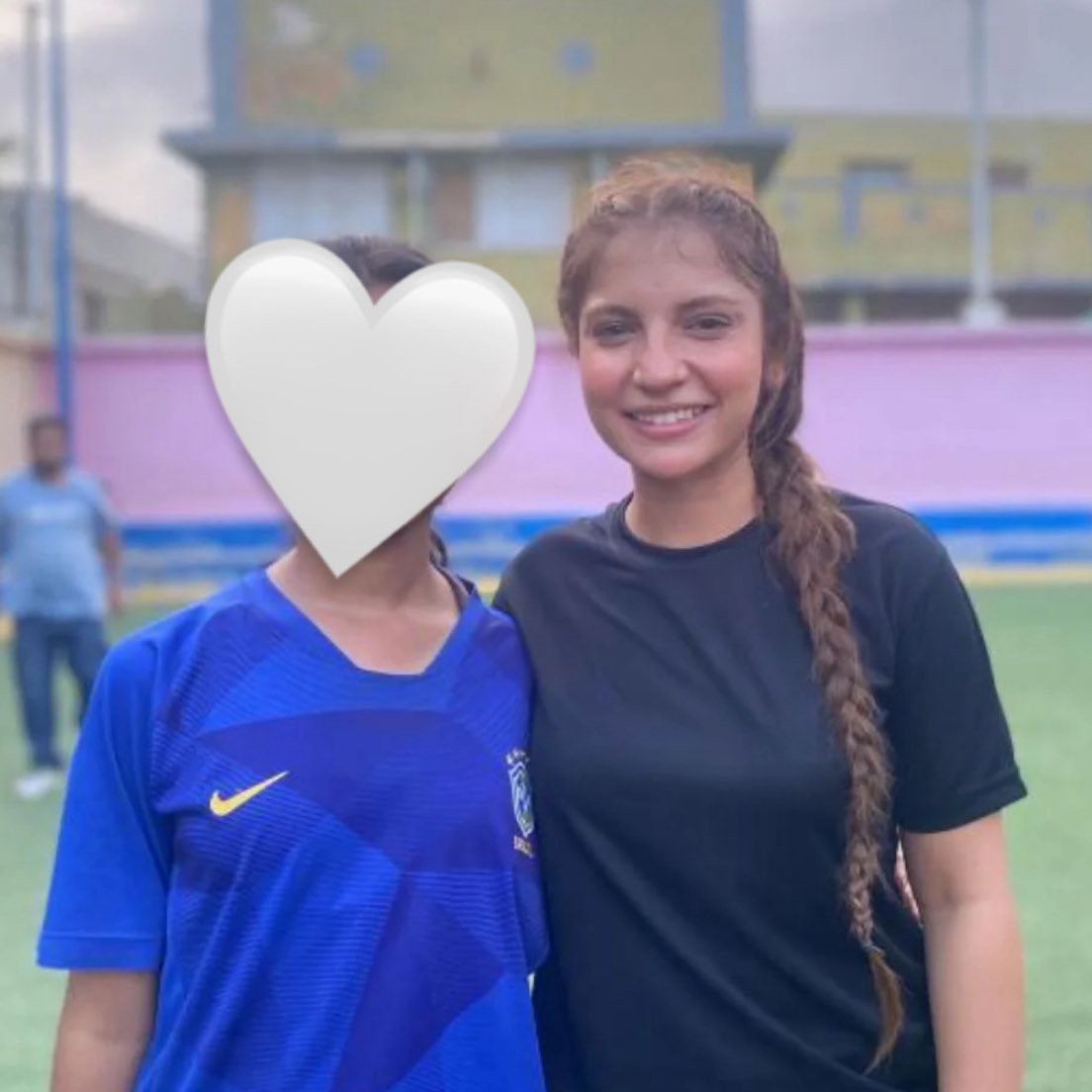 alinakshf's tweet photo. these cute pics of #DananeerMobeen on #Behnaaz set !!!! shes definitely working hard im so excited for this to release already. https://t.co/aIzaHjHqda