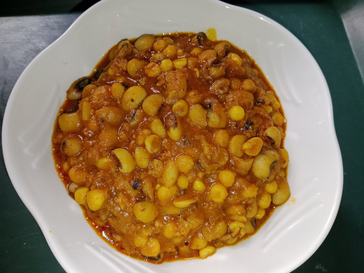 Twinklesspot's tweet photo. It's corn season, when was the last time you had corn and beans?
You can order for a bowl. https://t.co/lFkPwHwy9z