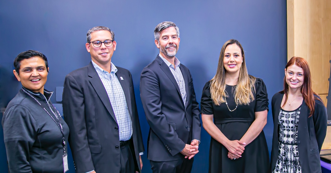 HIRE360Partners (@hire360partners) on Twitter photo Celebrating progress in the trades and clean energy! We joined <a href="/ComEd/">ComEd</a> and <a href="/AldJeylu/">Alderwoman Jeylú B. Gutiérrez</a> to recognize 20 local job seekers who graduated from the Take Charge Program.
Congratulations to all the graduates, including Dagoberto Castillo, who is joining the Mechanics Union Local 701! Celebrating progress in the trades and clean energy! We joined <a href="/ComEd/">ComEd</a> and <a href="/AldJeylu/">Alderwoman Jeylú B. Gutiérrez</a> to recognize 20 local job seekers who graduated from the Take Charge Program.
Congratulations to all the graduates, including Dagoberto Castillo, who is joining the Mechanics Union Local 701!