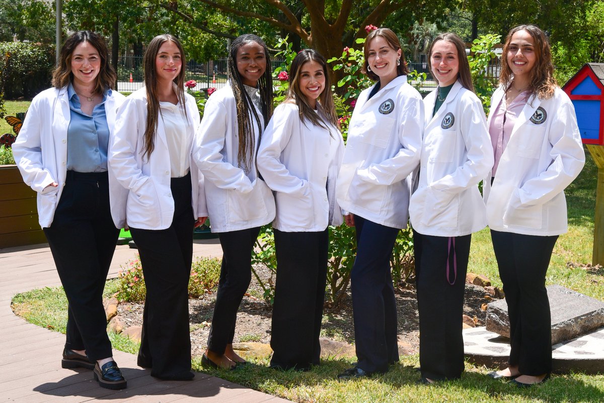 VAHouston's tweet image. Congratulations to Tasnim Gadalla, Kaitlyn Wells, Camilla Provencher, Lizet Gomez, Brianna Nesbitt, Angela Smith and Beatriz Torres for completing our 2024-2025 dietetic internship program! Best wishes in your future careers! #HoustonVA
