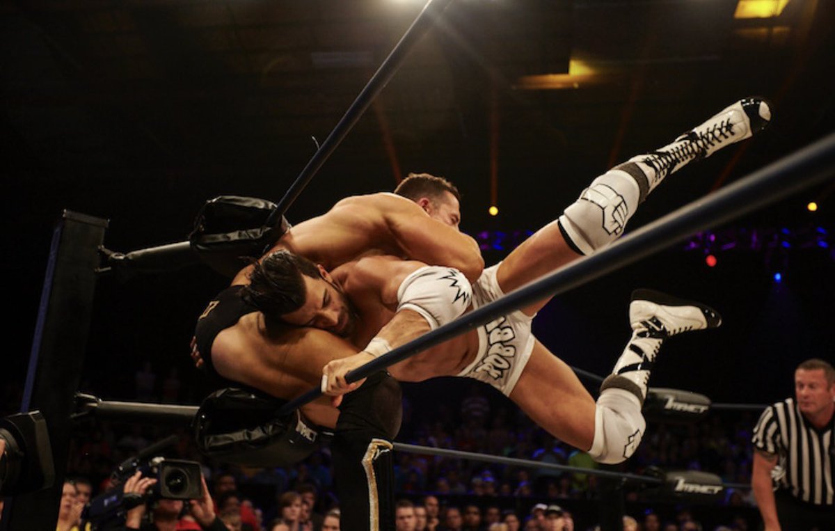 MrStoneWWE's tweet image. If ya have never watched @ThisIsTNA this weekend is a great time to start…
#TNASlammiversary is going to DELIVER…
Loved peforming on these and here are some memories from a battle I had on this legendary yearly event in 2015.