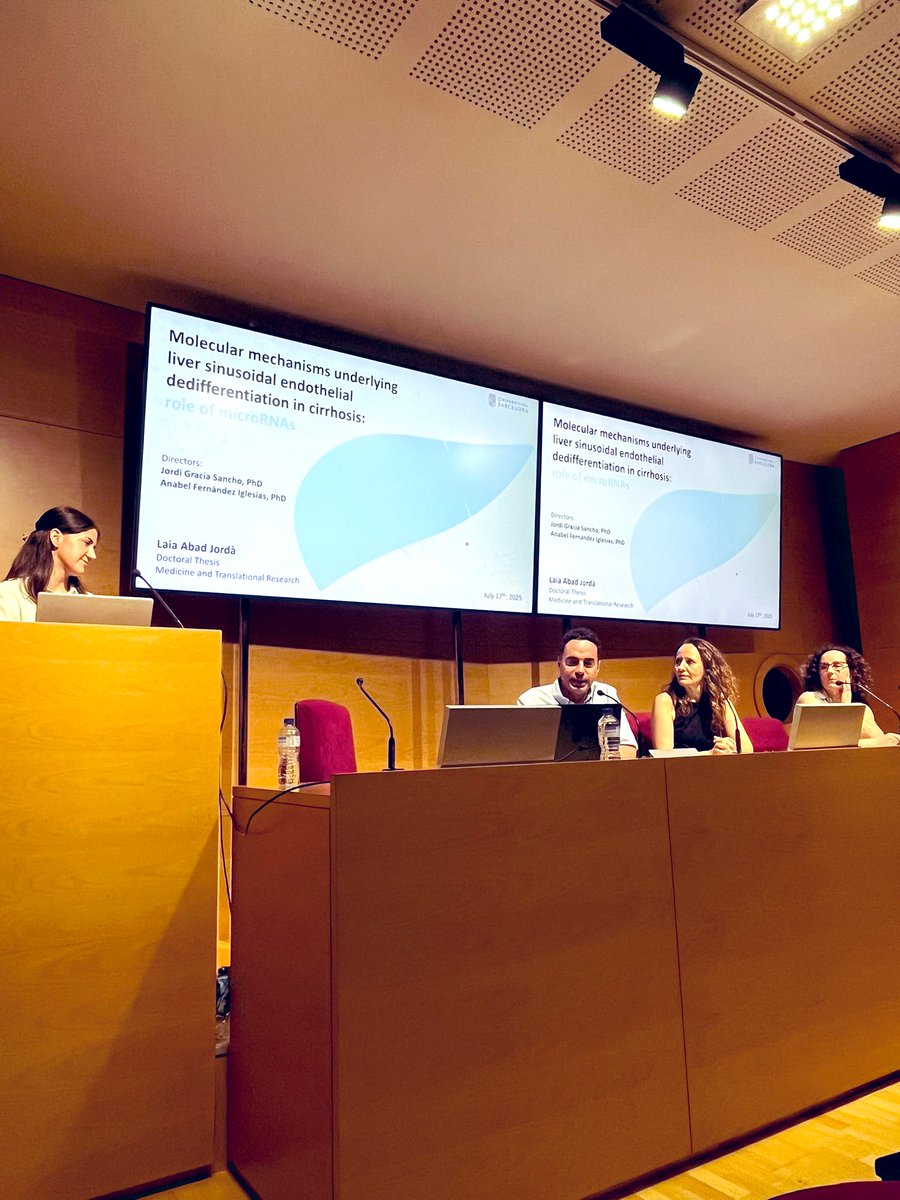 JSGracia's tweet image. As we bid farewell to Jaume Bosch, we also witness the continuity of his legacy. Laia’s excellent PhD defense in liver vascular pathobiology reflects the lasting influence of his scientific and inspiring work.

👏🏼 Congrats Dr Abad-Jordà! Proud of you!

Co-directed w @anitabites