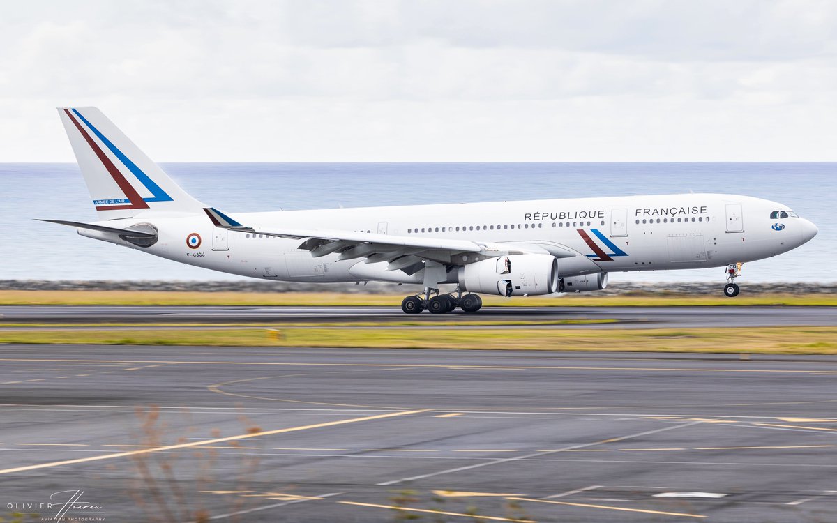 OlivierHoarau's tweet photo. CTM of the day with the F-UJCU #Airbus #A330 of the #EscadronEsterel 👋📸
#aviation #planespotting #picoftheday #cotam #lareunion https://t.co/YsgjquTP83