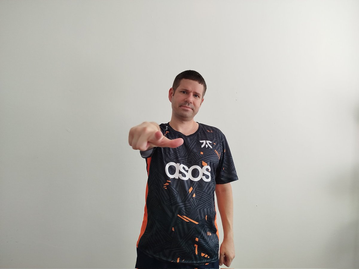 nopedaking's tweet photo. FNC NoPe x FnaticMe

#fnatic #fncwin #fnc #alwaysfnatic #believeinfnatic #cs2 #lol #valorant #esports #gaming #lec #lolesports https://t.co/G60jWMoBCZ