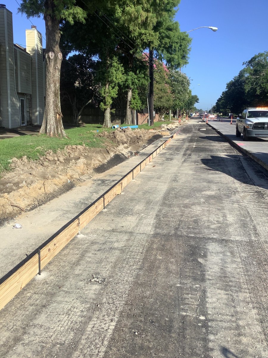 La_DOTD's tweet image. BATON ROUGE- DOTD is providing an update on the ongoing improvements to LA 73 (Jefferson Highway) from U.S. 61 (Airline Highway) to Essen Lane.
The project is expected to be completed by late 2026.
🔗wwwapps.dotd.la.gov/administration…