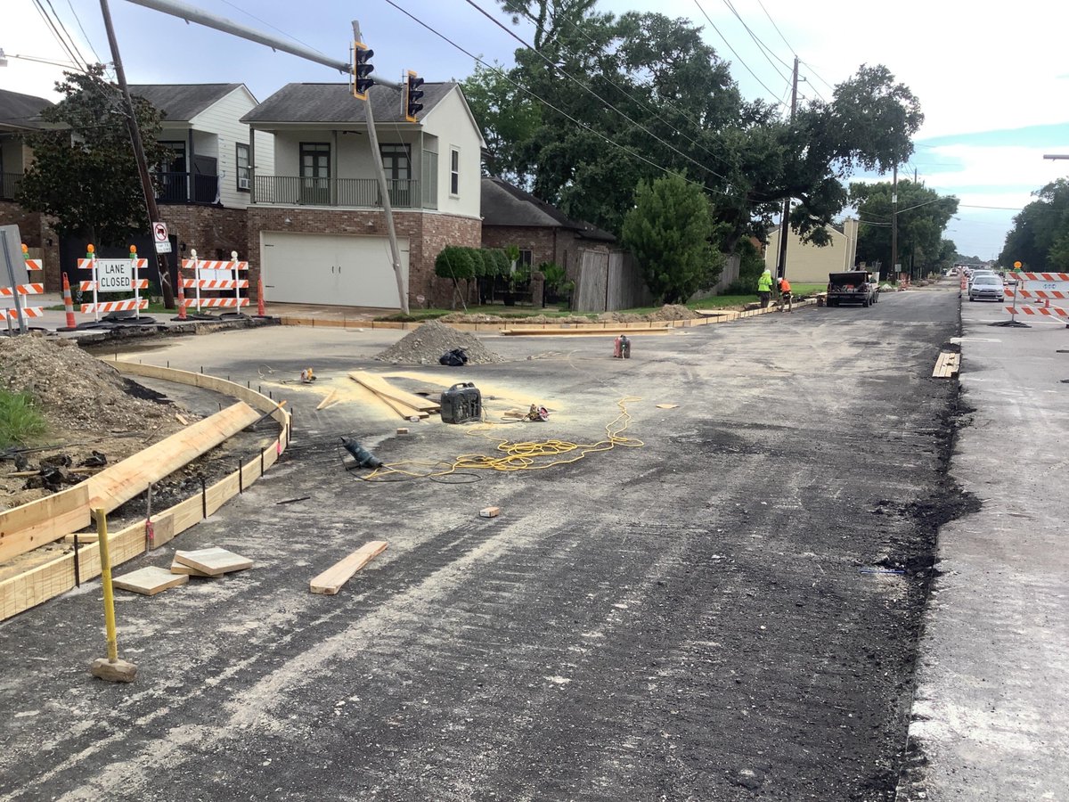 La_DOTD's tweet image. BATON ROUGE- DOTD is providing an update on the ongoing improvements to LA 73 (Jefferson Highway) from U.S. 61 (Airline Highway) to Essen Lane.
The project is expected to be completed by late 2026.
🔗wwwapps.dotd.la.gov/administration…
