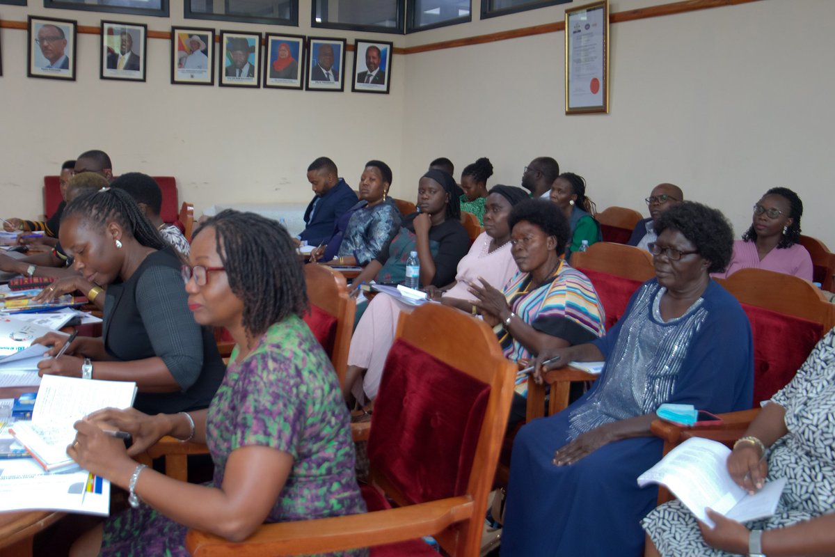 meaca_ug's tweet image. Grassroots voices met policy minds at @meaca_ug as @CAREUganda led representatives from 4 regions of Uganda to discuss cross-border trade & gender challenges. PS Mwanje pledged action & collaboration. Real inclusion begins here. meaca.go.ug/grassroots-voi…