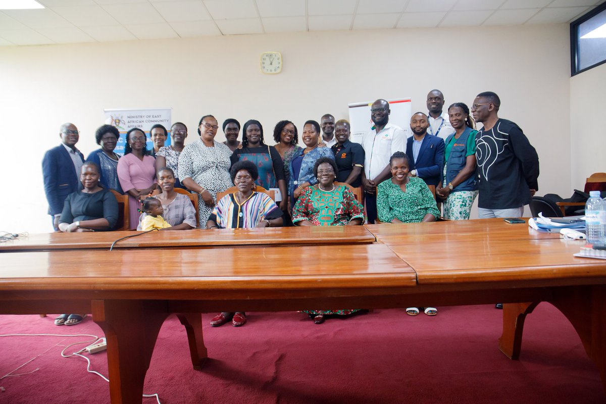 meaca_ug's tweet image. Grassroots voices met policy minds at @meaca_ug as @CAREUganda led representatives from 4 regions of Uganda to discuss cross-border trade & gender challenges. PS Mwanje pledged action & collaboration. Real inclusion begins here. meaca.go.ug/grassroots-voi…