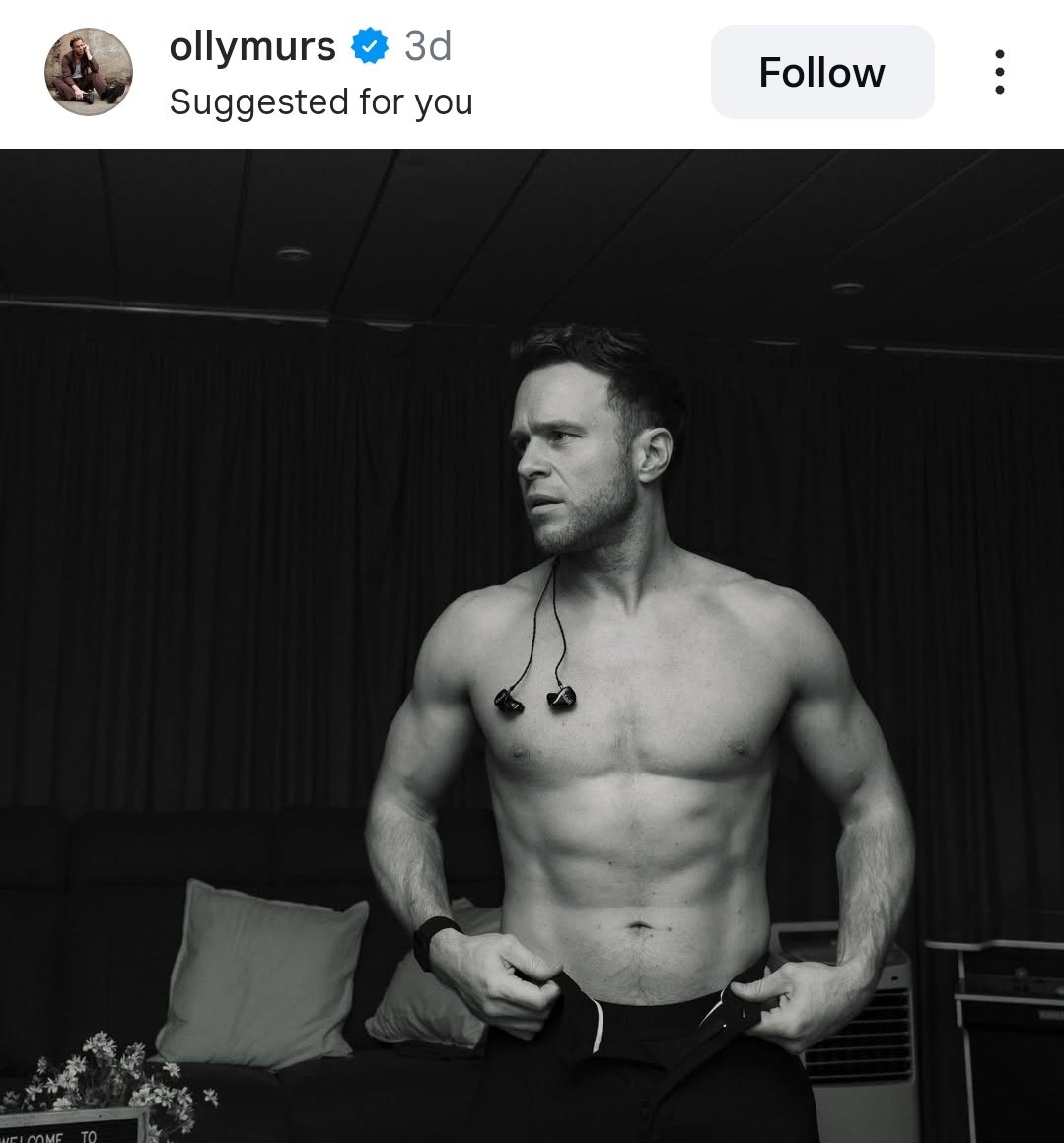 imshanereaction's tweet image. When you think you hear gun shots in the Selfridges changing room