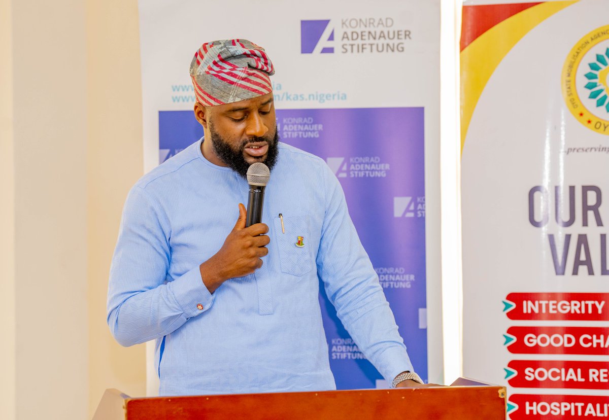 Adebo_ogund's tweet image. We made democracy real as the Oyo State House of Assembly hosted a vibrant Town Hall Meeting today in Ibadan, bringing together citizens, stakeholders, and partners for a collectiv reflection on the achievements and challenges of the 10th Assembly.
It was more than a ceremonial…