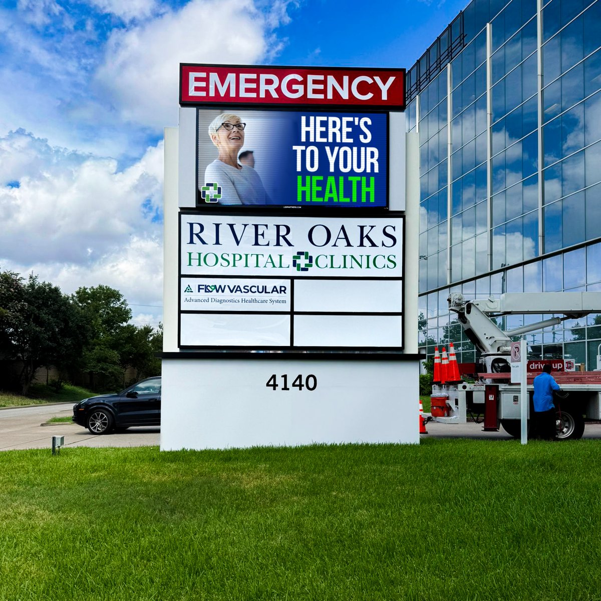 ledpartnershtx's tweet image. A fresh upgrade for River Oaks Hospital &amp;amp; Clinics! We designed and installed both the LED display and tenant sign, bringing high visibility and a clean, professional look to their exterior.
See more at zurl.co/yeY8I
#LEDSignage #TenantSigns #RiverOaks #LEDPartners