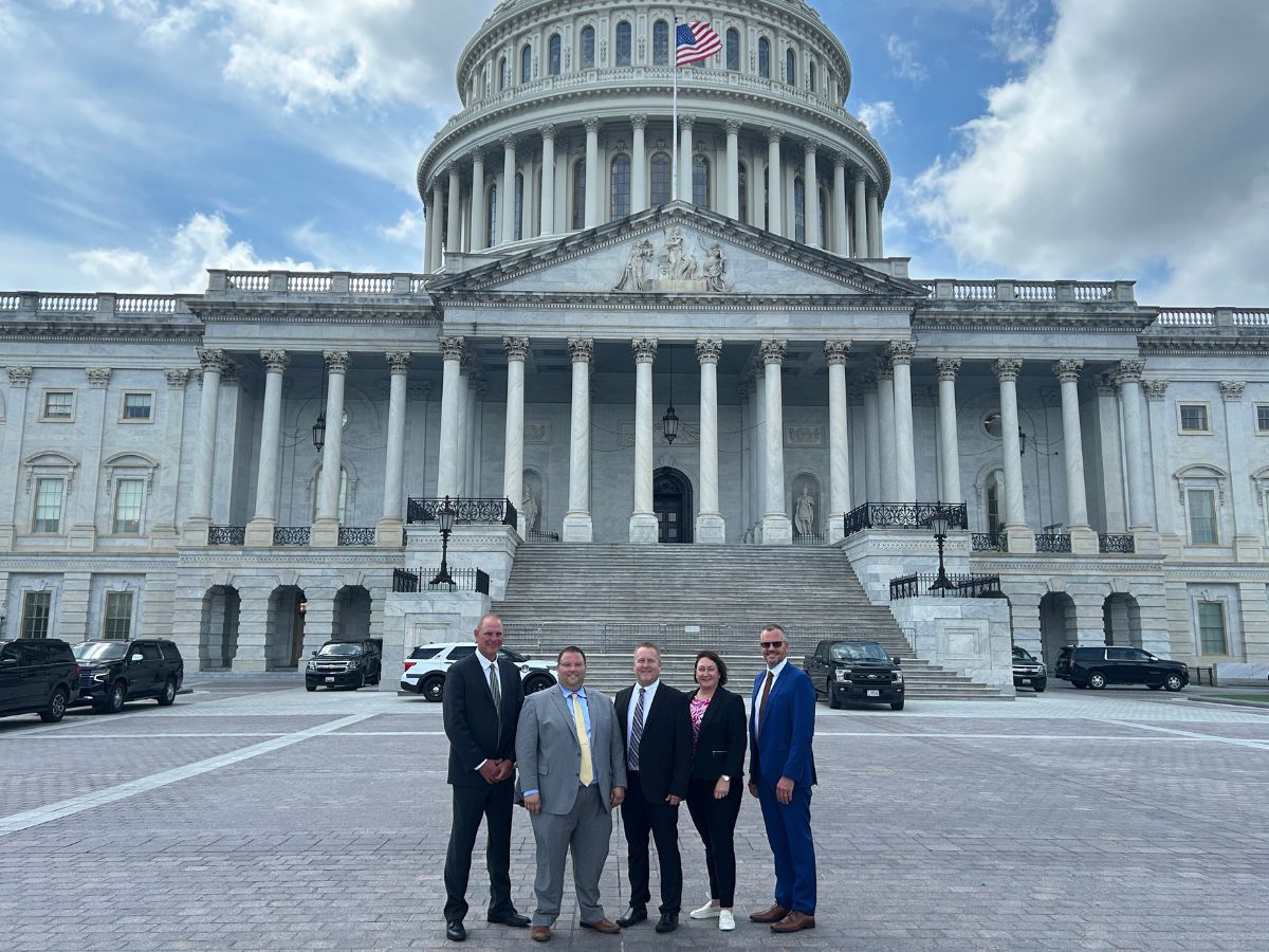 NDSoyGrowers's tweet image. ND soy leaders are on Capitol Hill! 🌱 At @ASA_Soybeans summer meeting, @NDSoyGrowers directors are highlighting top issues for ND farmers: Farm Bill, biofuels, trade & input access. Meetings include @SenJohnHoeven, @SenKevinCramer, @RepFedorchak, @Interior & @SecretaryBurgum. 🌱