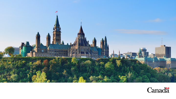 Le saviez-vous: Le centre du gouvernement du Canada🇨🇦 a alterné entre #Toronto et #Québec jusqu’à ce que la reine Victoria choisisse #Ottawa comme nouvelle capitale, en raison notamment de son emplacement stratégique.