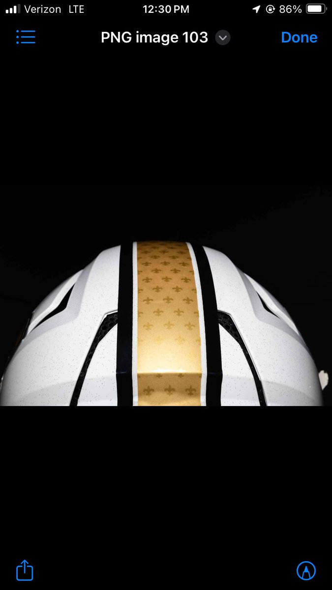 HelmetStalker's tweet image. The New Orleans Saints recent unveiled a new alternate helmet.
The helmet will feature a metallic white shell with a metallic gold facemask, their team logo and a gold stripe.