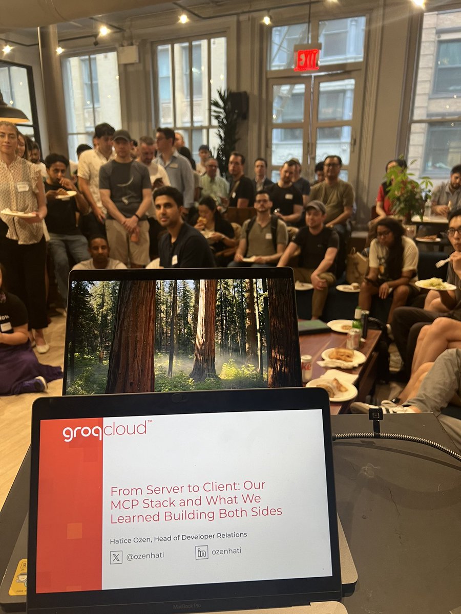 ozenhati's tweet image. 200 builders (+1K waitlist) showed up for MCP in NYC last night.
we talked about MCP’s start (“just a wrapper for tool use?”) to it quickly becoming an industry standard (we even hired our own Head of MCP, @glenmaddern).
no more sleeping on NYC - planning more meetups ASAP. 🗽