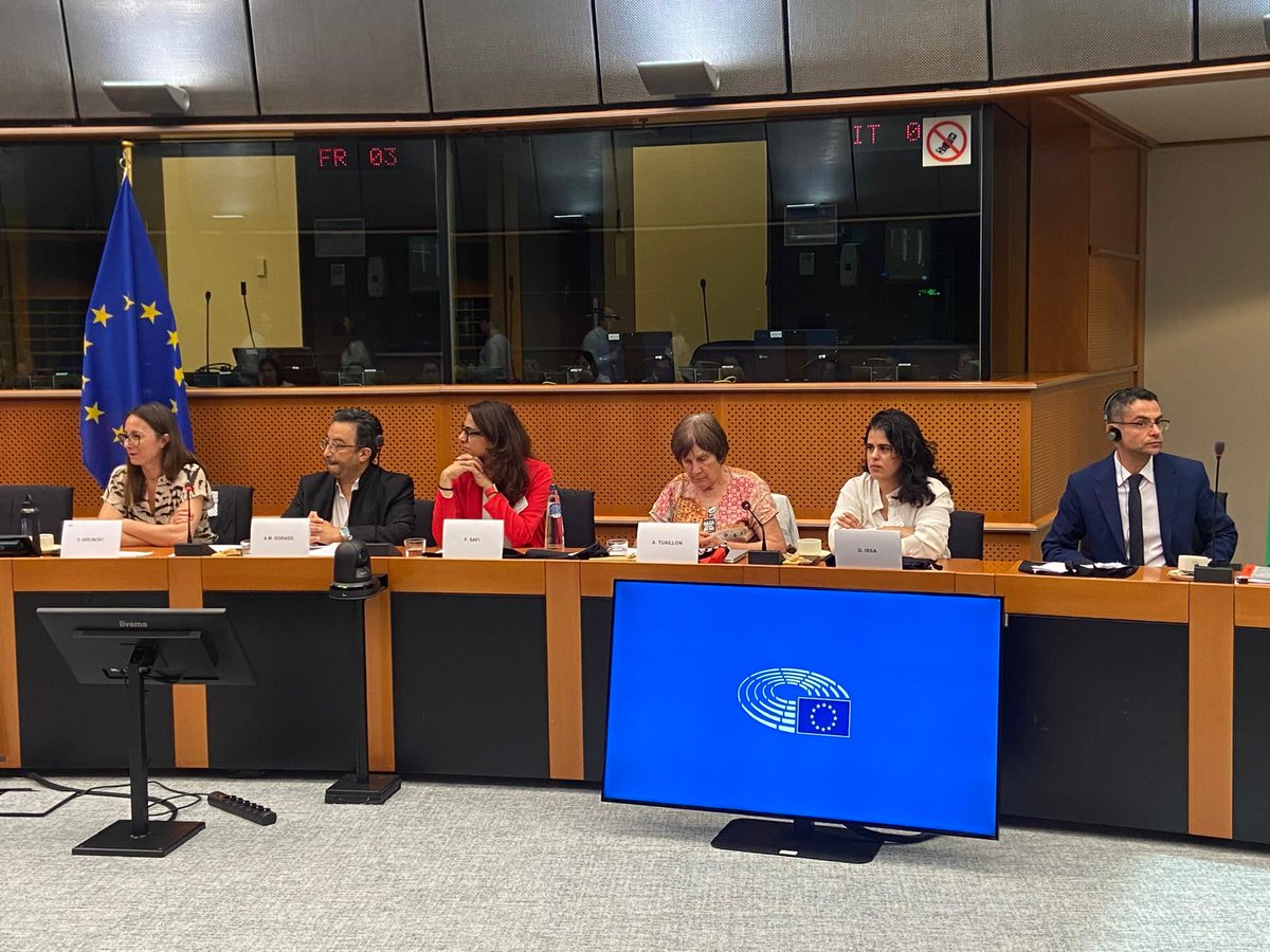 JURDIasso's tweet image. ⚖️🇪🇺 En cette journée mondiale de la Justice internationale, JURDI a déposé un recours en carence contre la Commission européenne et le Conseil de l'Union européenne, en raison de leur inaction coupable face aux crimes commis par Israël à Gaza.