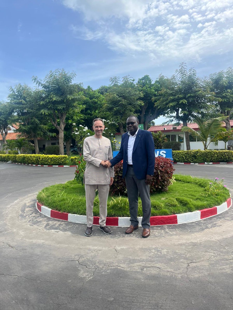 Jean-Marc Pisani (@euambsenegal) on Twitter photo Visite de courtoisie très enrichissante avec le Dr Ibrahima Socé Fall, nouveau AG de l’<a href="/PasteurDakar/">Institut Pasteur de Dakar</a>. L’#UE 🇪🇺 réaffirme son engagement aux côtés du Sénégal 🇸🇳 pour renforcer la production locale de vaccins. Un pilier de la souveraineté sanitaire. #TeamEurope
#GlobalGateway Visite de courtoisie très enrichissante avec le Dr Ibrahima Socé Fall, nouveau AG de l’<a href="/PasteurDakar/">Institut Pasteur de Dakar</a>. L’#UE 🇪🇺 réaffirme son engagement aux côtés du Sénégal 🇸🇳 pour renforcer la production locale de vaccins. Un pilier de la souveraineté sanitaire. #TeamEurope
#GlobalGateway