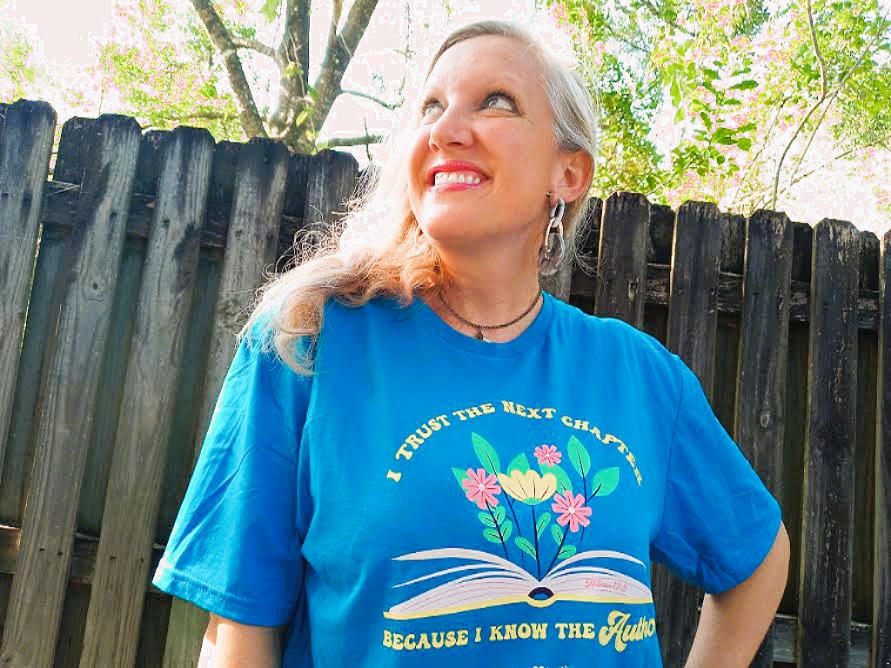Writer_Sunshine's tweet image. #gifted Women's T-Shirt: Fix Your Eyes on Jesus
Phrase on #shirt : I Trust the Next Chapter because I Know the Author.
The Summer T-Shirt Collection is Now Live❗🌟
Brand Ambassador: @kerusso
Use my promo code: SUNSHINERODGERS to enjoy a 15% discount
👉 rstr.co/kerusso/4830