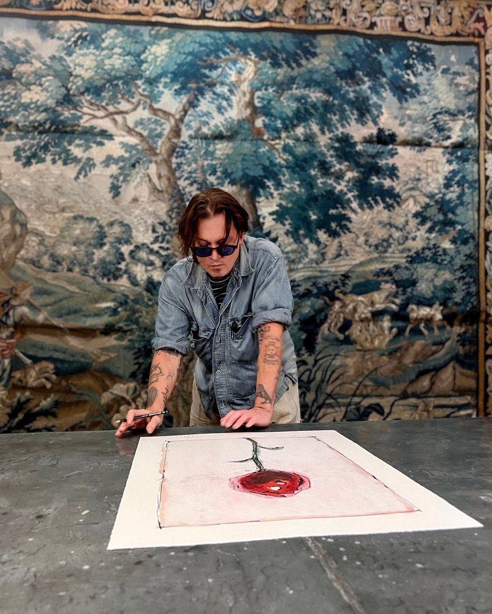 “Johnny’s new art drops tomorrow—can’t wait to see the magic he’s created this time 🎨🖤”

😍😍

"A painting of a rose for his daughter, and an abstract self-portrait, are at the centre of a personal new collection by Depp" via Castle Fine arts