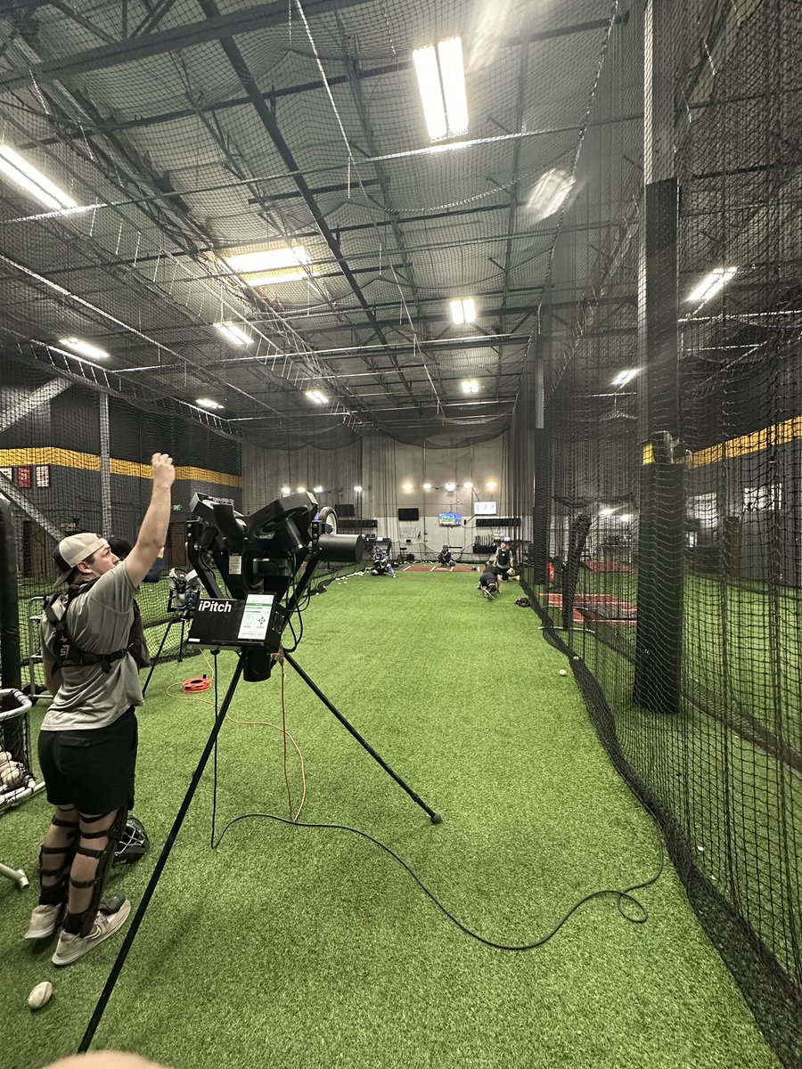 Jacob Bockelie (@jbockelie) on Twitter photo Good morning everyone from the catchers club here at <a href="/DrivelineBB/">Driveline Baseball</a> ☀️
Got a bunch of early birds here trying to get better every day — what are you doing with your summer? Good morning everyone from the catchers club here at <a href="/DrivelineBB/">Driveline Baseball</a> ☀️
Got a bunch of early birds here trying to get better every day — what are you doing with your summer?