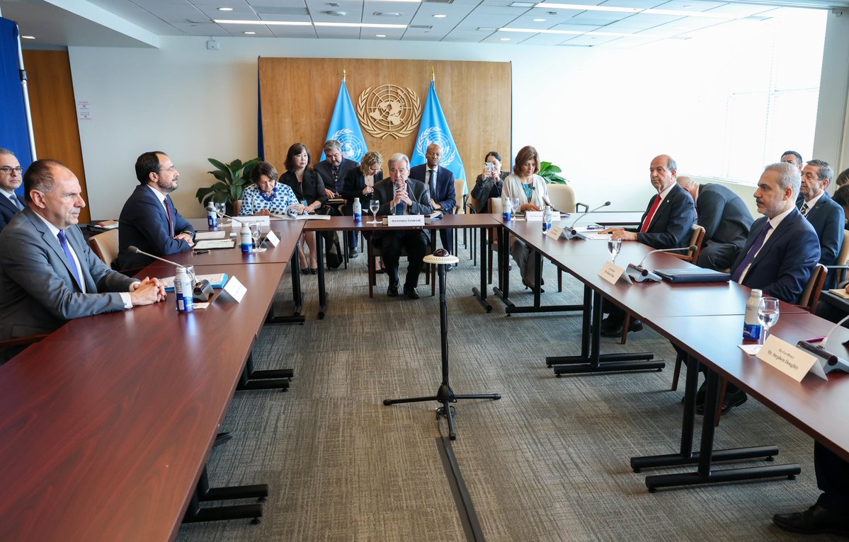 MFATurkiye's tweet image. Minister of Foreign Affairs @HakanFidan participated in the informal meeting on Cyprus in a broader format, held under the auspices of the Secretary-General of the United Nations, in New York.