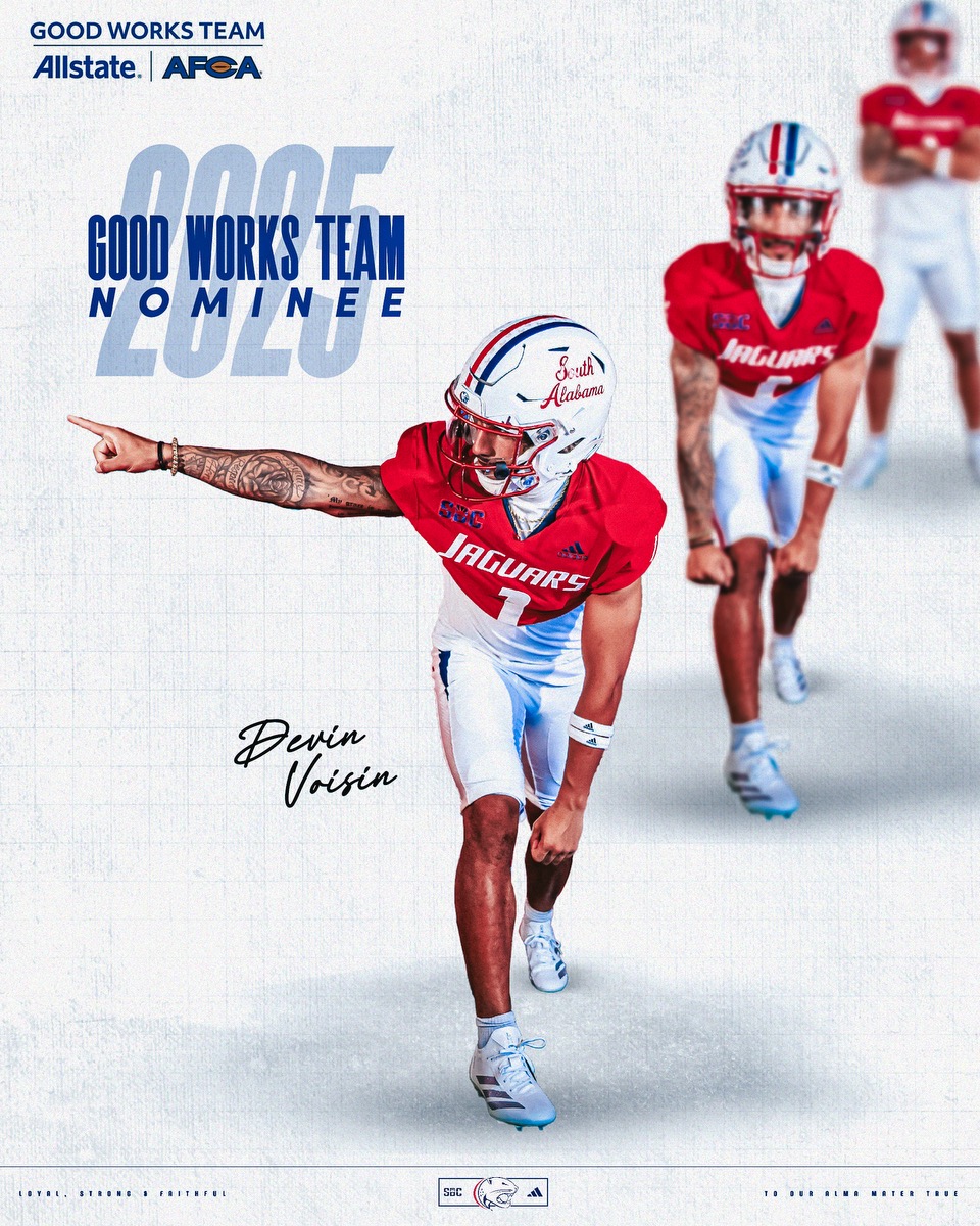𝐀 𝐥𝐞𝐚𝐝𝐞𝐫 𝐨𝐧 𝐚𝐧𝐝 𝐨𝐟𝐟 𝐭𝐡𝐞 𝐟𝐢𝐞𝐥𝐝

Devin Voisin has been nominated for the 2025 Allstate AFCA Good Works Team.