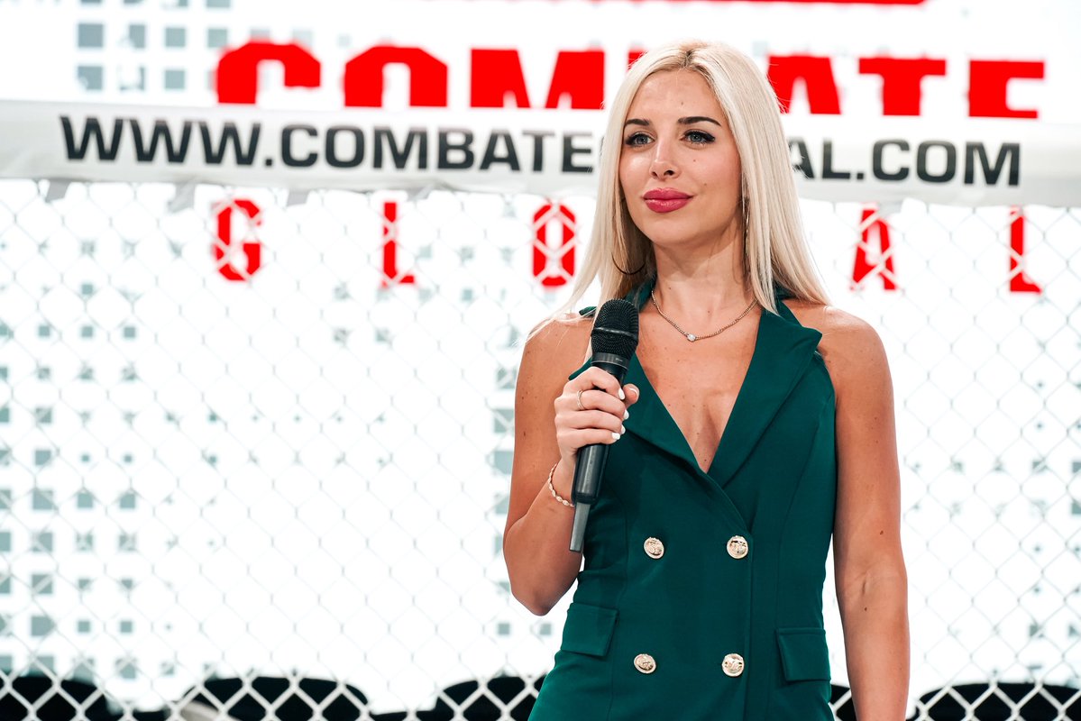campbellcombate's tweet image. Amigos @brucebuffer time at the top is over. There’s a new best MMA Ring Announcer. @BeatrizCalis