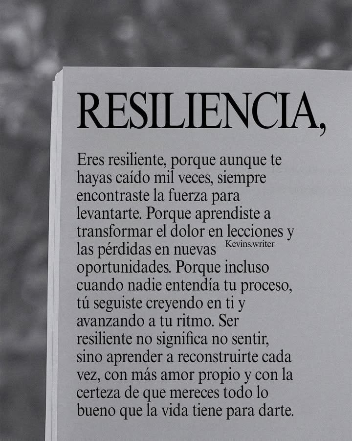 meche_borja's tweet photo. Capacidad de adaptarse positivamente a la adversidad, al trauma, a la tragedia, a las amenazas. Es poder manejarlos y salir fortalecidos de la experiencia 
#Meche#resiliencia💜 https://t.co/VpbVPFJtmw