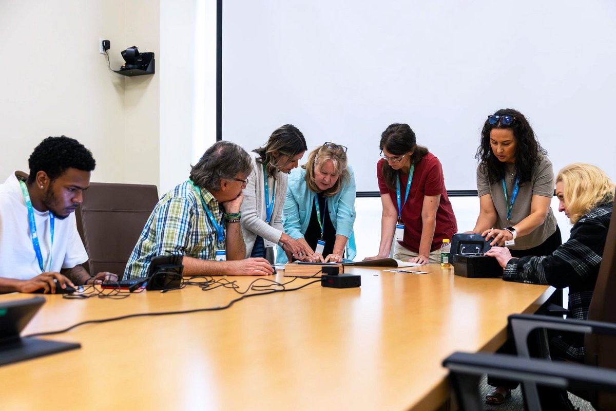 INL's tweet image. We recently hosted our first-ever #ProfessionalDevelopment workshop for teachers @INL. 🙌📚⚡
The workshop offered hands-on activities & valuable resources designed to enhance teaching & spark students’ interest in pursuing #STEM education & careers.
🔗inl.gov/inl-initiative…
