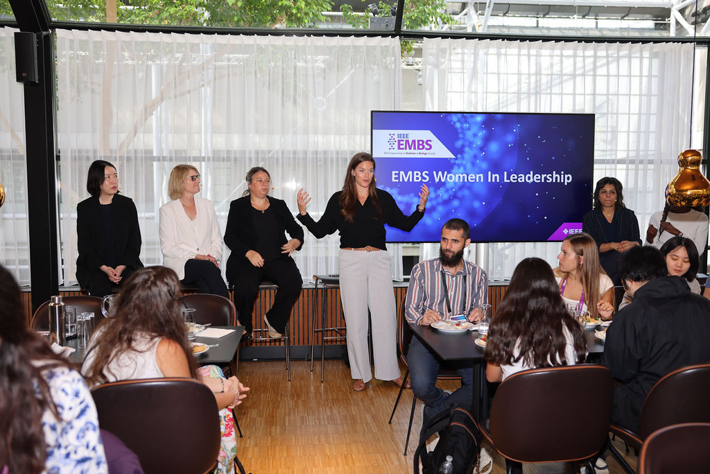 IEEEembs's tweet image. The Women in Biomedical Engineering Networking Lunch (WiBME) at EMBC 2025 was a hit! 🚀
This special event provided attendees with the opportunity to connect with peers and receive an exclusive first look at the AI-powered mentorship chatbot co-developed by SAC and WiEMB.