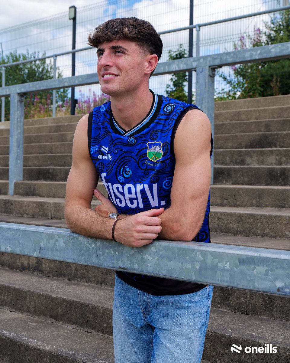 ONeills1918's tweet image. From the streets of Thurles to the steps of the Hogan Stand... 🏆
Shop your Tipp gear ahead of Sunday and wear the blue and gold with pride! 💙💛
Shop the link: bit.ly/41CTB4t
#GAA #Hurling #AllIreland #Tipperary