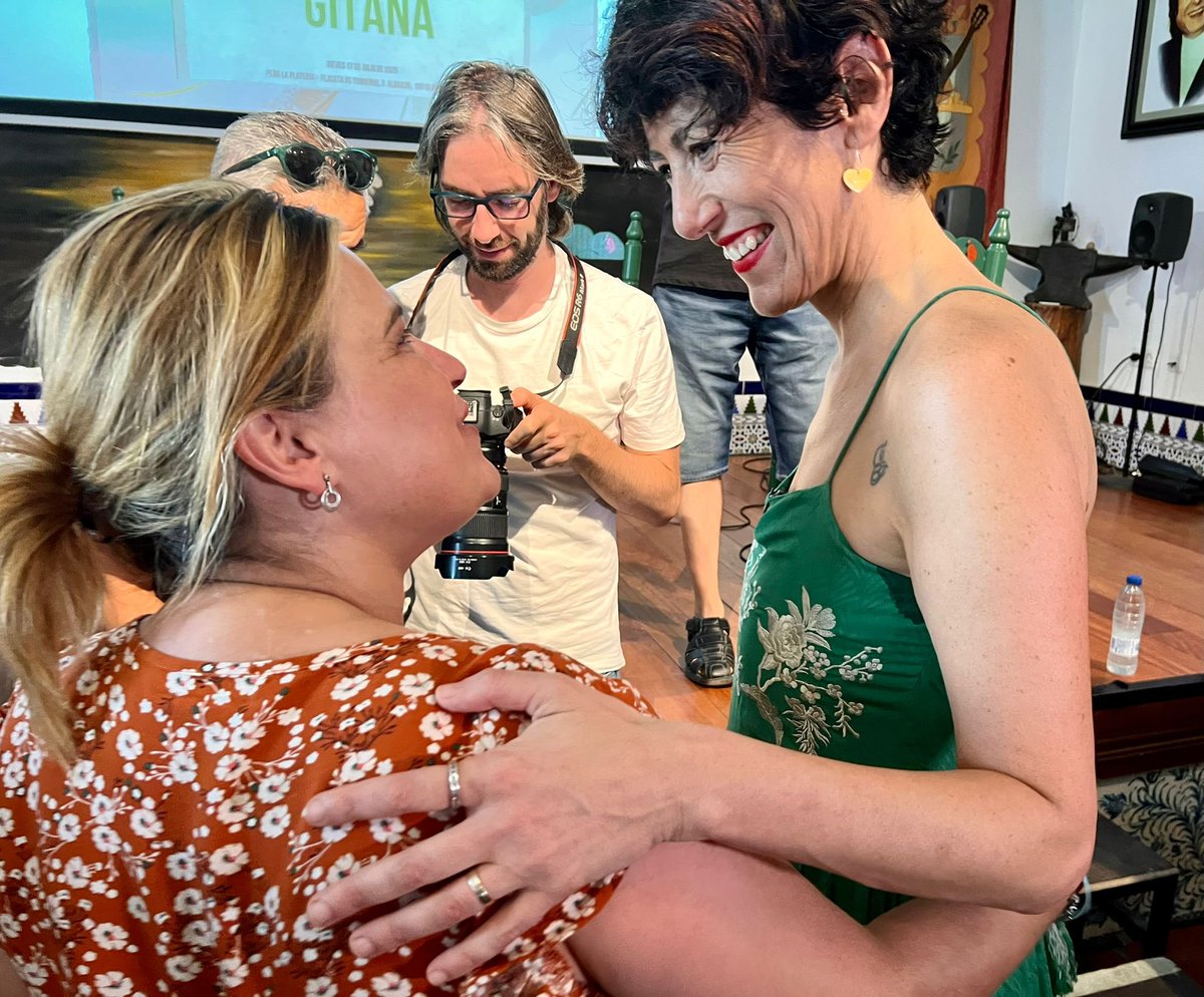 PsoeGranada's tweet image. 📸Junto a la ministra Elma Saiz en un acto emotivo y necesario con motivo del 600 aniversario de la llegada del pueblo gitano a España
Ahora más que nunca, cultura, memoria y compromiso para construir una sociedad más justa, inclusiva e igualitaria