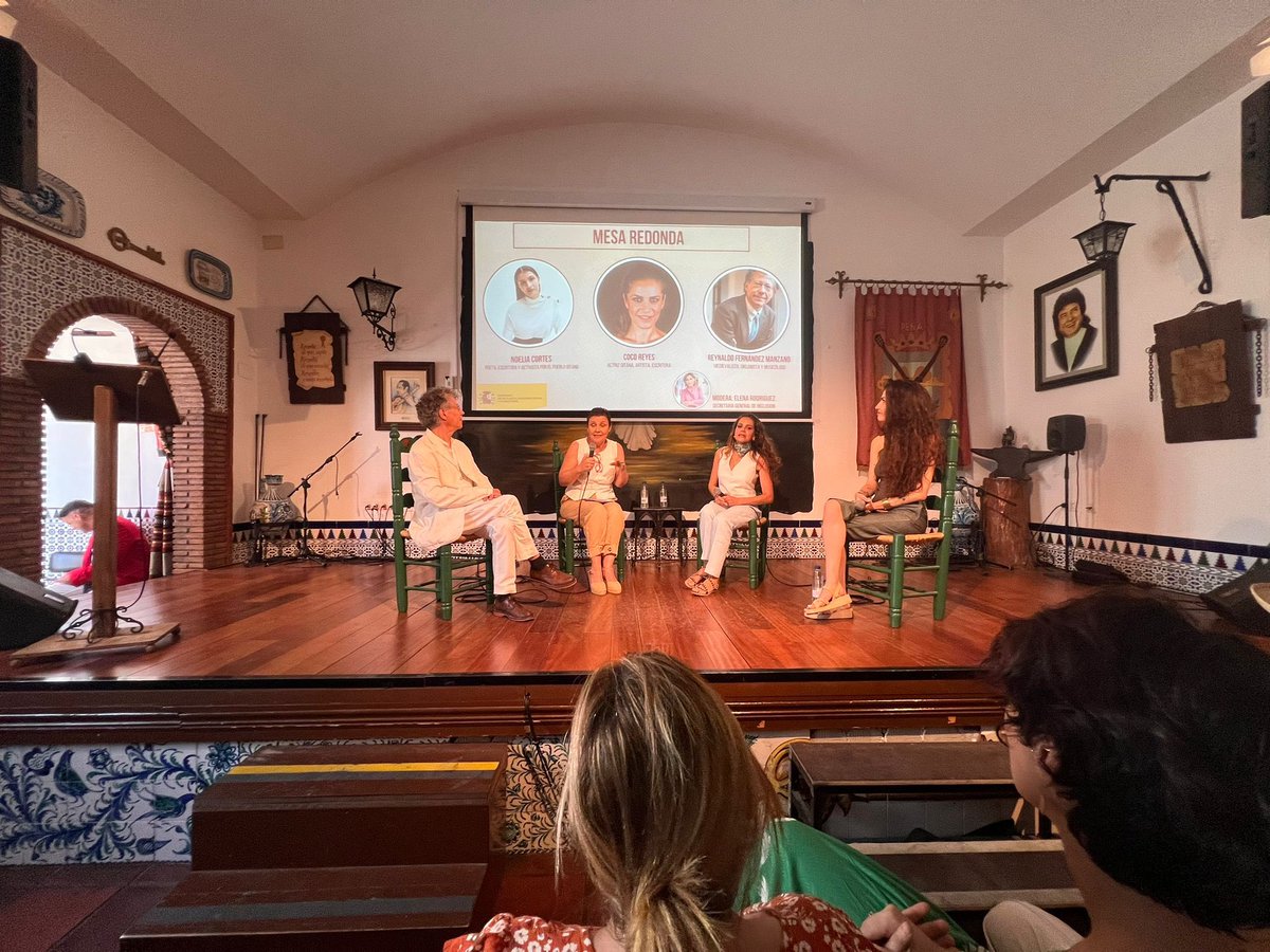 PsoeGranada's tweet image. 📸Junto a la ministra Elma Saiz en un acto emotivo y necesario con motivo del 600 aniversario de la llegada del pueblo gitano a España
Ahora más que nunca, cultura, memoria y compromiso para construir una sociedad más justa, inclusiva e igualitaria