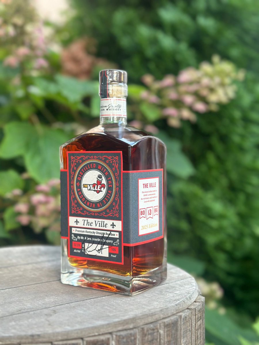 TheRussdiculous's tweet image. my new single barrel release for @TBT_Louisville xx @thetournament
in a @liquorbarn near you 🫶🥃