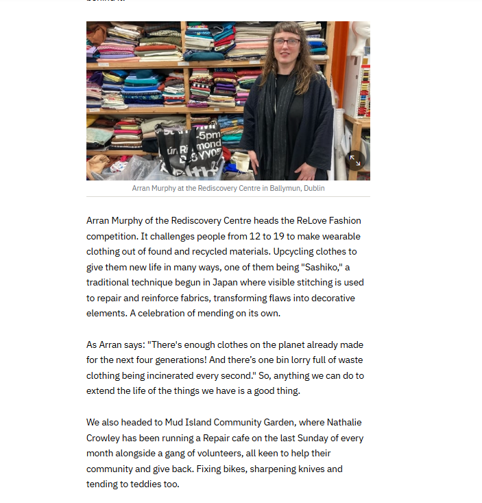 RediscoveryCtr's tweet image. Big thanks to @RTEJr for shining a light on our sustainable fashion competition and the *magic* of mending!

We also loved seeing #ECCO participant Lucy from A Library of Things for All share her incredible initiative. 

Listen now: rte.ie/radio/rtejrrad…

#RediscoverFashion