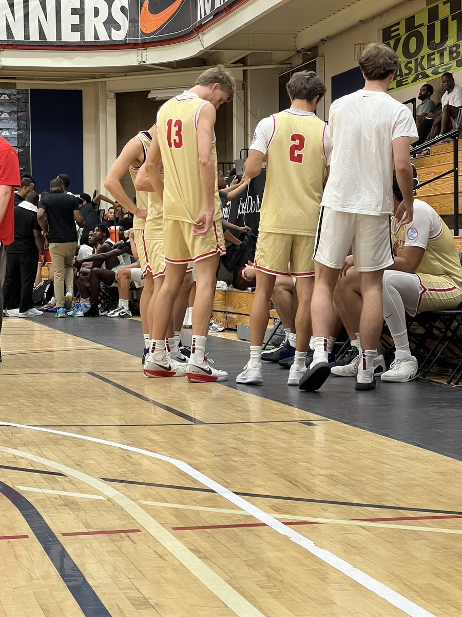 This Utah Prospects 17u backcourt of Ikenna Alozie, Junior County, and Dean Rueckert is incredibly fun to watch.

Rueckert is a perfect 3-3 from deep. County is 2-3 from deep. Alozie is keeping the ball moving and running the offense.

Hard to find a better backcourt than this!
