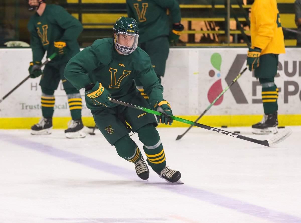 UVMmhockey's tweet image. Our ๐๐ง๐๐๐ฃ ๐๐ค๐ช๐ฃ๐ฉ๐๐๐ฃ ๐๐๐ฃ!
P.J. Forgione - South Burlington, Vt.
Caeden Herrington - Manchester, Vt.
#802Hockey