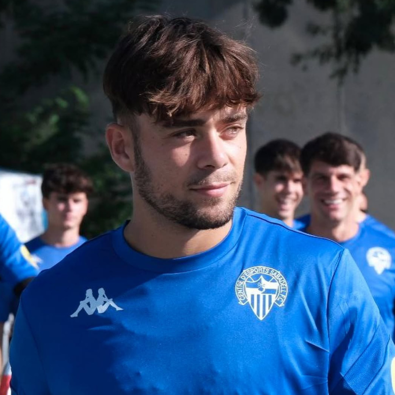 ⚡️🔵 𝐆𝐄𝐍𝐀𝐑 𝐅𝐎𝐑𝐍É𝐒 𝐈𝐍 𝐂𝐇𝐀𝐑𝐆𝐄 ⚡️
Arranca la pretemporada: chispa, garra y Sabadell en vena. 💙🏁

#ProneoSports