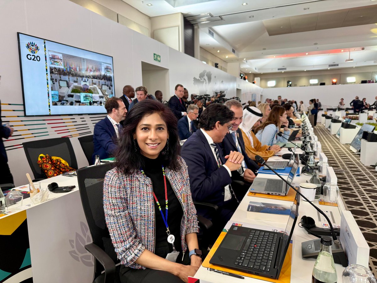 GitaGopinath's tweet image. Productive discussions on Day 1 at #G20SouthAfrica. Met with China’s Vice Minister of Finance Liao Min, @sif_sfi’s Daniela Stoffel, and @bankofengland Governor Andrew Bailey. We covered global economic challenges, regional outlooks, and ways to strengthen the IMF’s mission.
