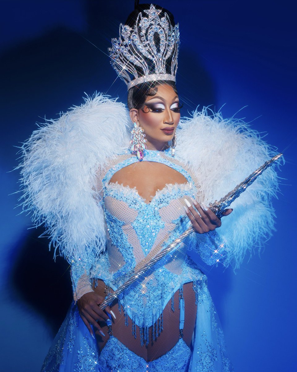 Angeriavm's tweet image. One year ago, my biggest dream came true and I won RuPaul’s Drag Race Allstars Season 9 👑💙 In less than 24 hours, I will relinquish my title to one of my Allstars 10 sisters!! Thank you to everyone who has supported me and loved on me throughout my reign!! Love, Angie