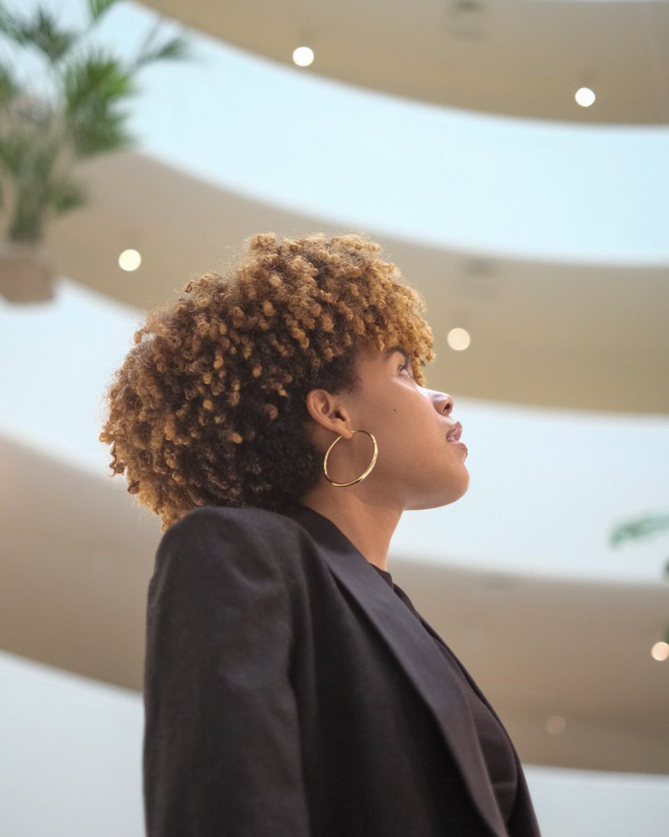 Guggenheim's tweet image. ✨ Harlem School of the Arts continues to take the stage! ✨
We’re thrilled to partner with @HSAnyc this month as students take on both Rotunda Stage and Sanguine for a series of vocal and multi-instrumental performances as part of Rashid Johnson’s exhibition. HSA has been a…
