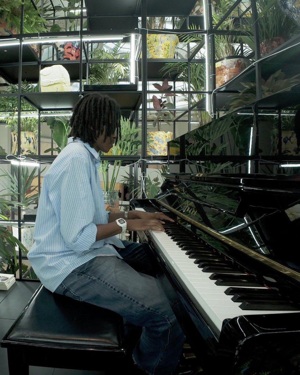 Guggenheim's tweet image. ✨ Harlem School of the Arts continues to take the stage! ✨
We’re thrilled to partner with @HSAnyc this month as students take on both Rotunda Stage and Sanguine for a series of vocal and multi-instrumental performances as part of Rashid Johnson’s exhibition. HSA has been a…
