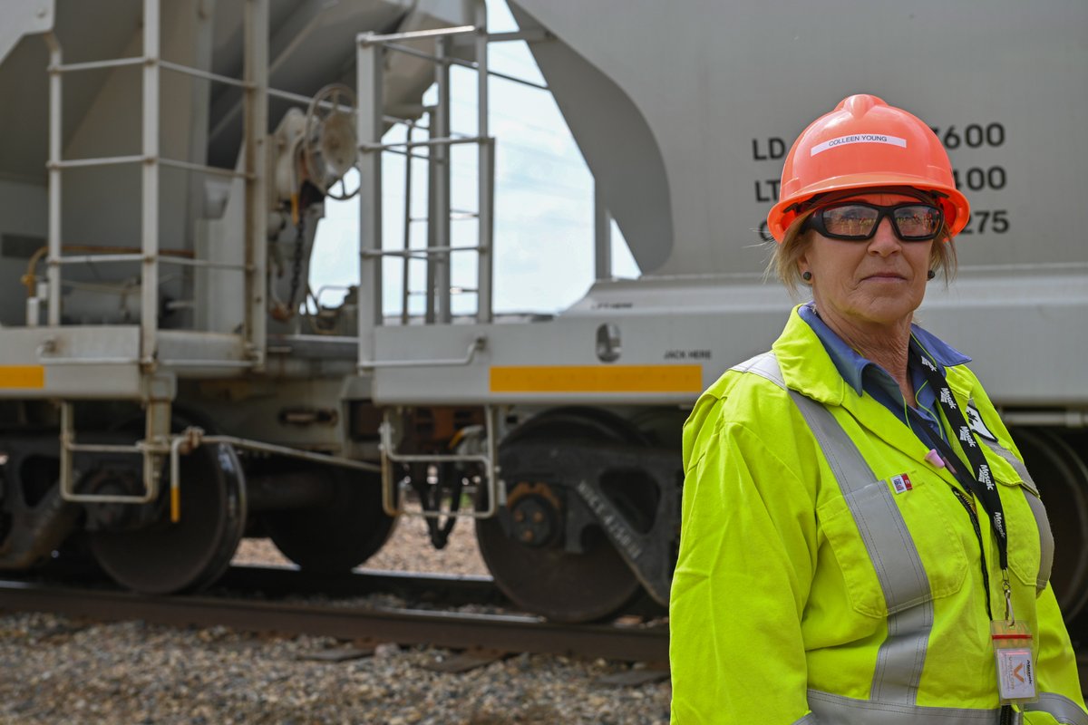 PremierScottMoe's tweet image. Yesterday, Minister of Energy and Resources, Colleen Young was in Belle Plaine alongside representatives from the Saskatchewan Mining Association and Mosaic to recognize how Saskatchewan’s mining sector is forging Canada’s path to become a global energy superpower.
We’re…