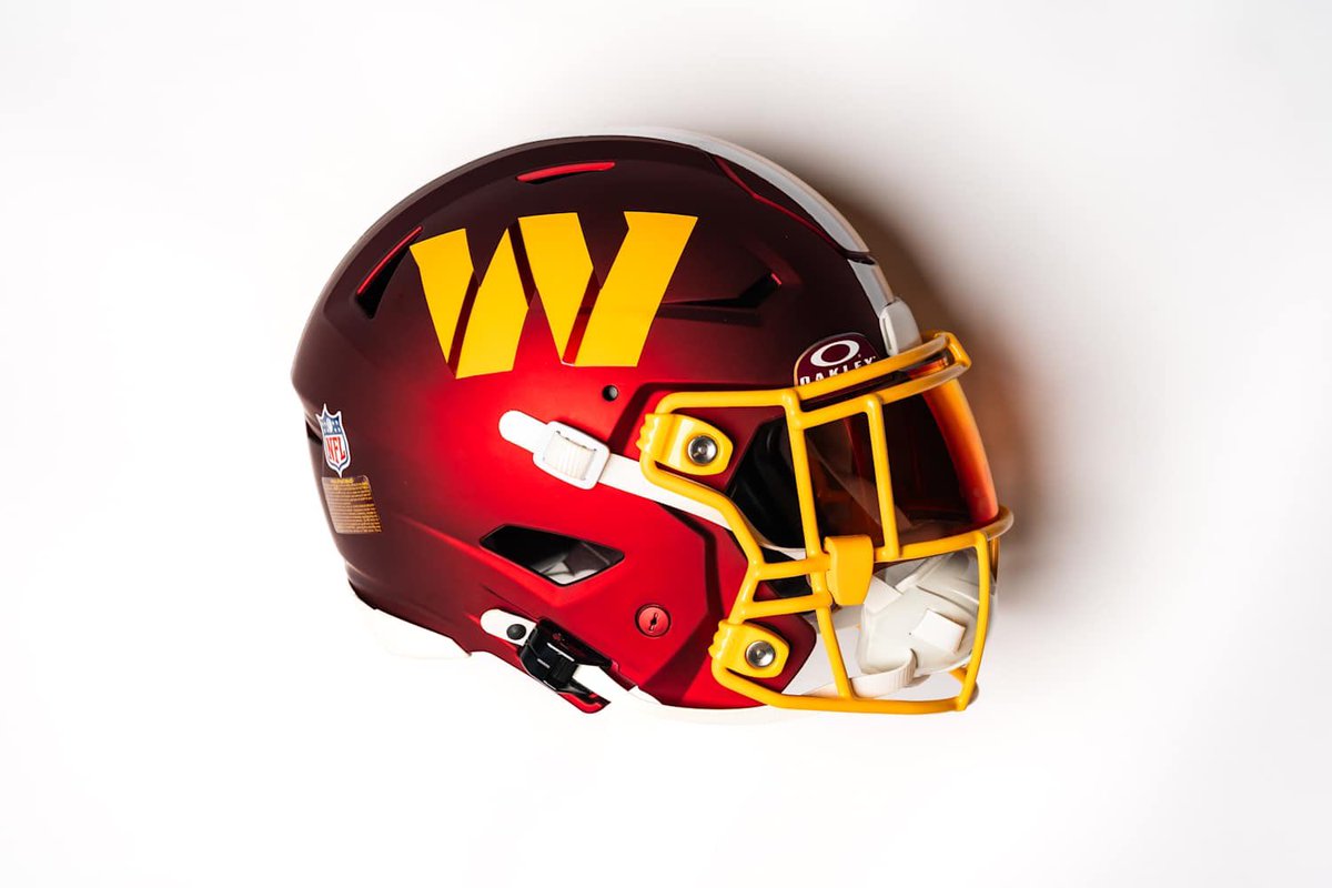 HelmetStalker's tweet image. The Washington Commanders recently unveiled their ‘Super Bowl Era’ alternate uniform.
The alternate helmet will feature their typical satin-burgundy shell with a gold facemask, team logo and a white and gold stripe.